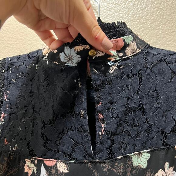 Self Esteem Blouse Black Floral Lace Pom Pom Crew Neck Sleeveless Top Hi-Back L - Picture 4 of 9